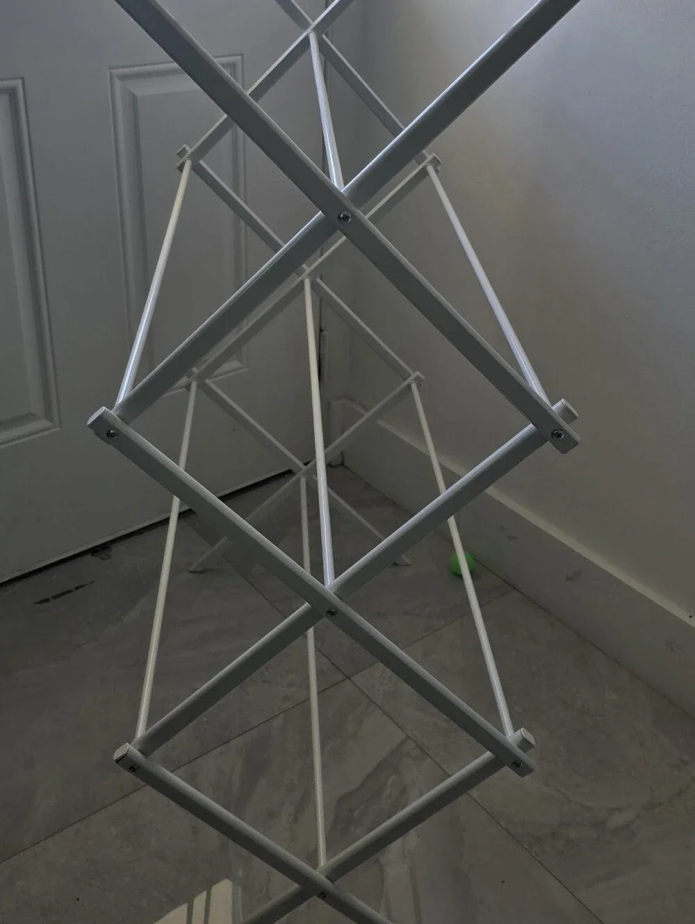 NWOT White Folding Laundry Drying Rack